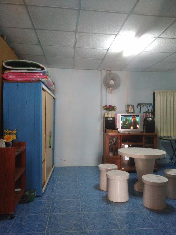 Patchaya Guesthouse 암파와 외부 사진