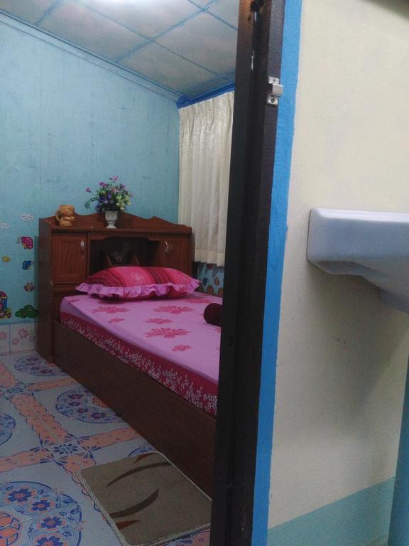 Patchaya Guesthouse 암파와 외부 사진