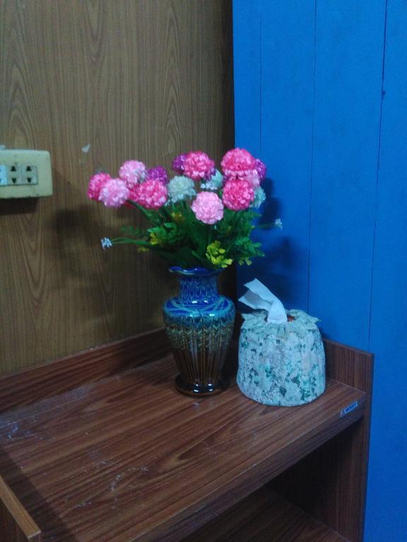 Patchaya Guesthouse 암파와 외부 사진