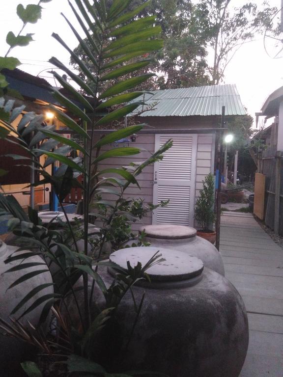 Patchaya Guesthouse 암파와 외부 사진