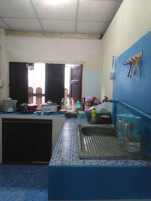 Patchaya Guesthouse 암파와 외부 사진