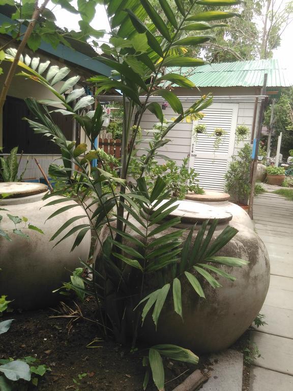 Patchaya Guesthouse 암파와 외부 사진